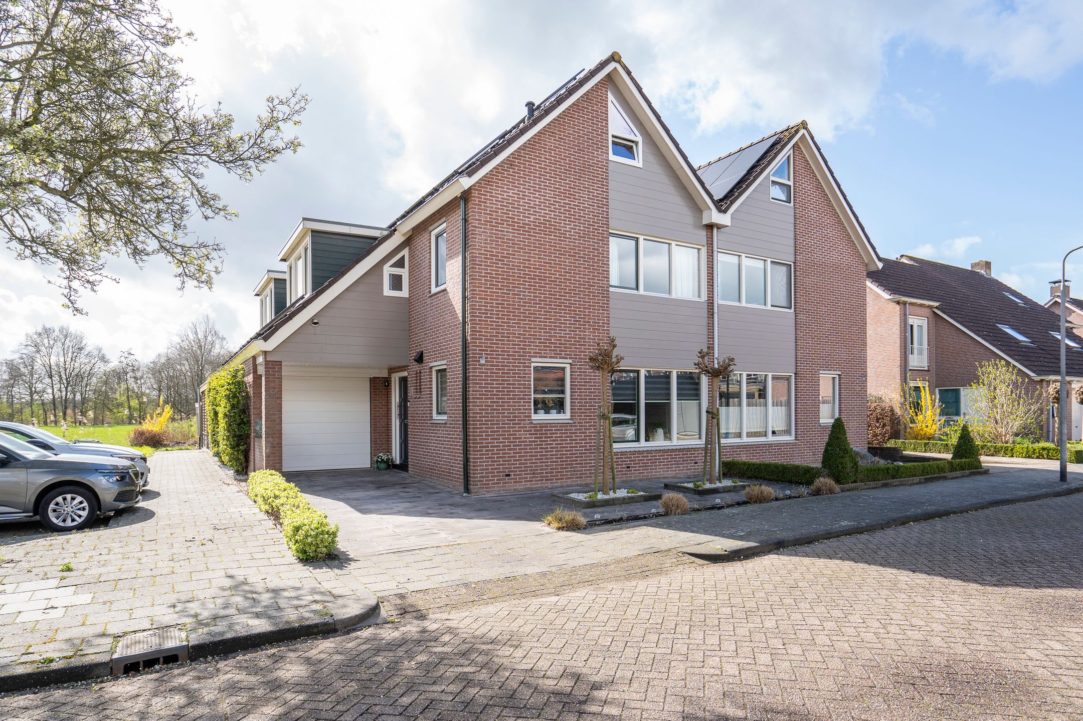 Foto van Afslaander 12, Heukelum