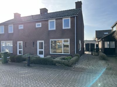 Foto van Julianastraat 6, Hellouw 2-onder-1-kapwoning