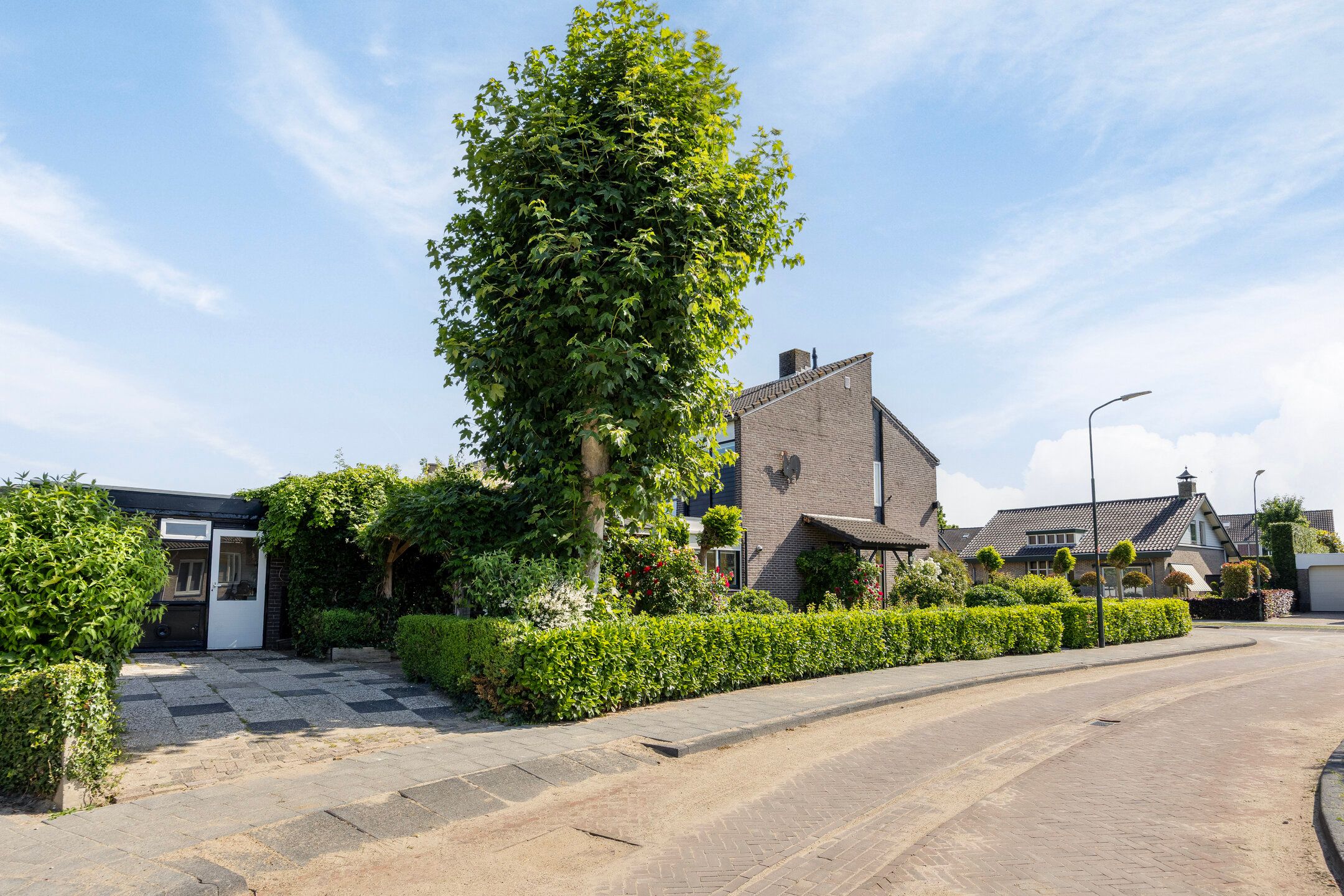 Foto van Notaris van Aalstweg 11, Waardenburg