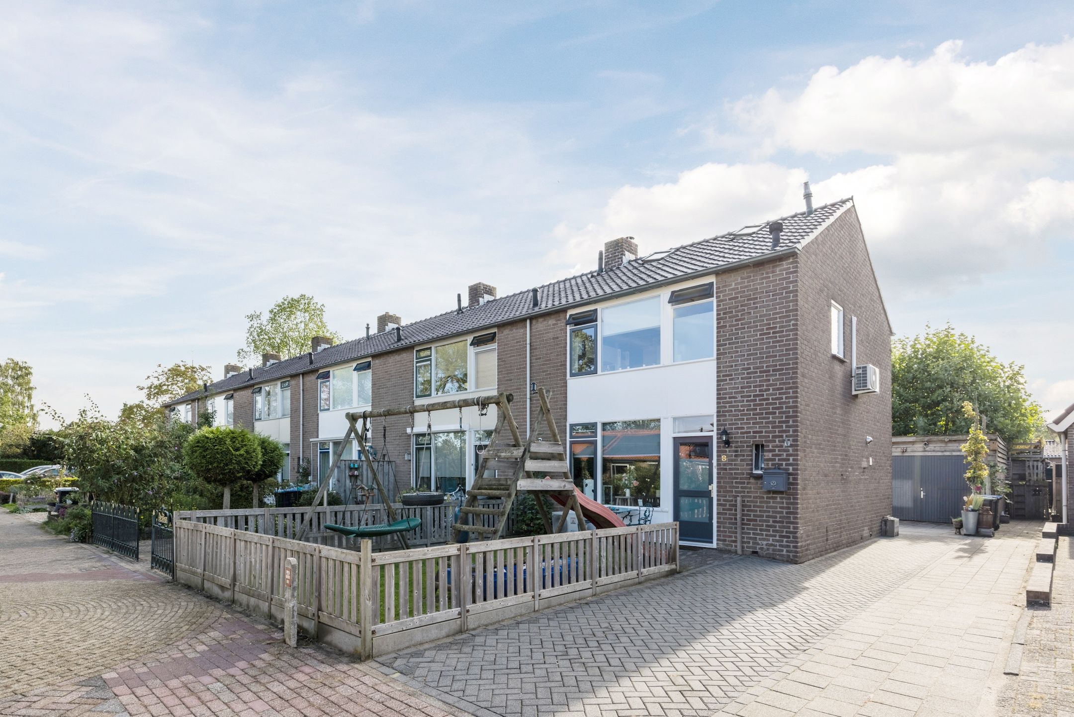 Foto van Burg B. den Oudenstraat 8, Opijnen