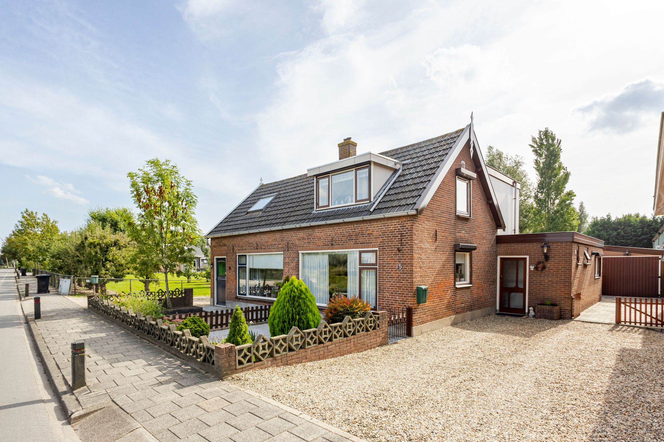 Foto van Leerbroekseweg 15, Leerbroek