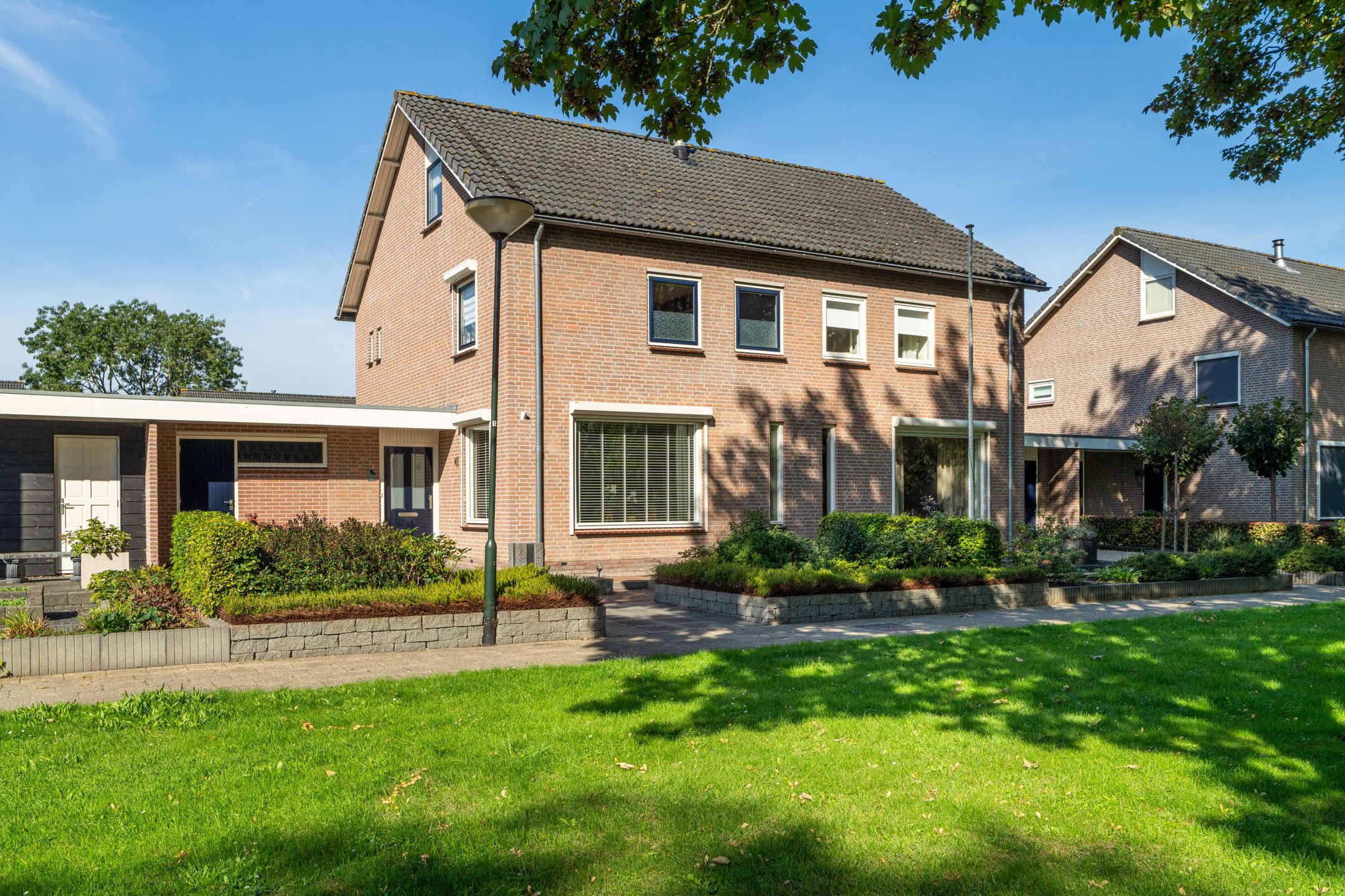 Foto van Achtervliet 30, Werkendam
