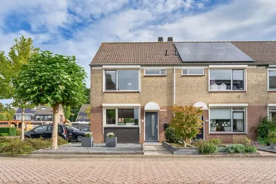 Foto van Bereklauw 17, Werkendam Woonhuis