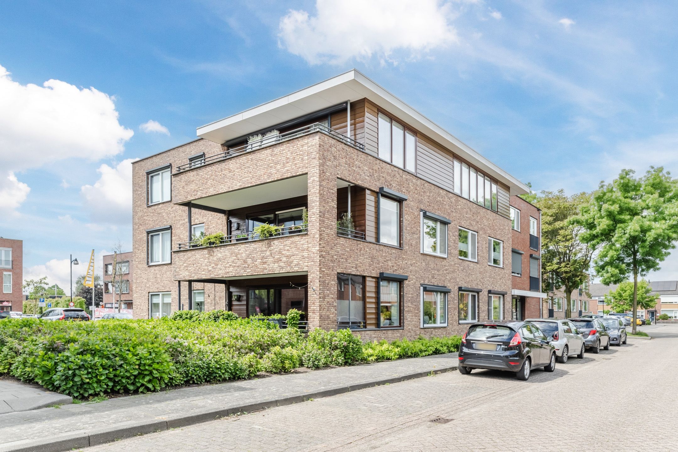 Foto van Jasmijnstraat 44, Wijk en Aalburg