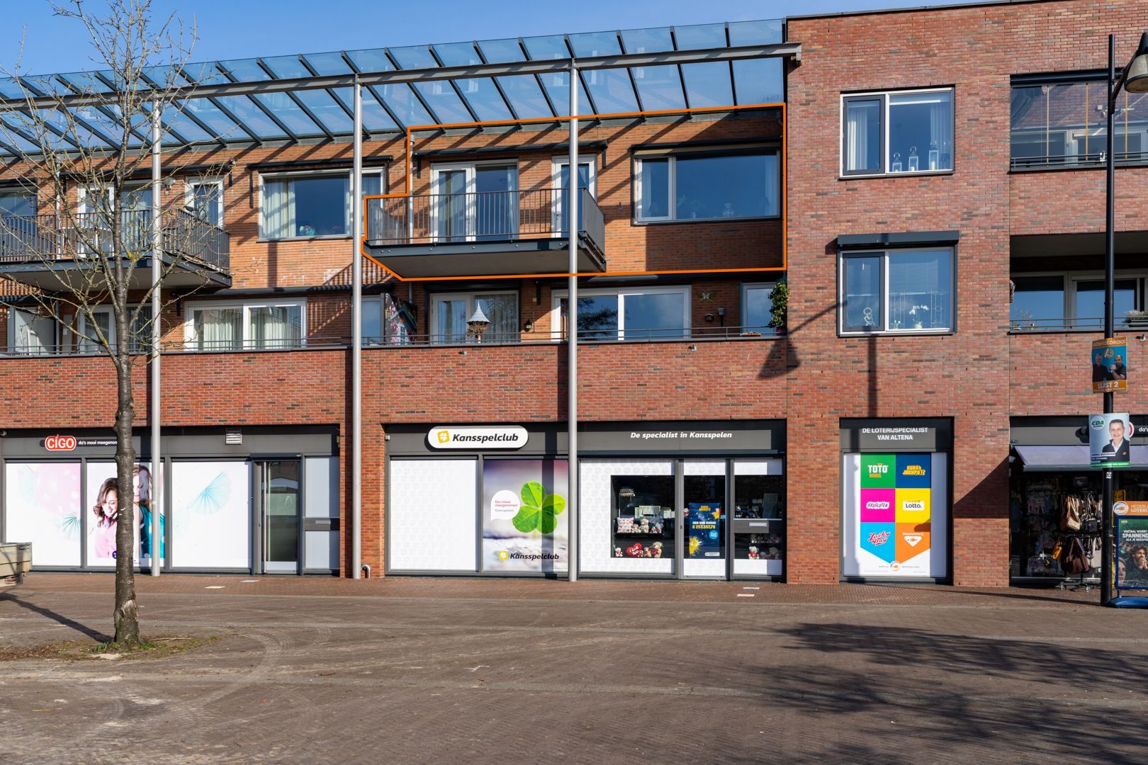 Foto van Markt 63, Wijk en Aalburg