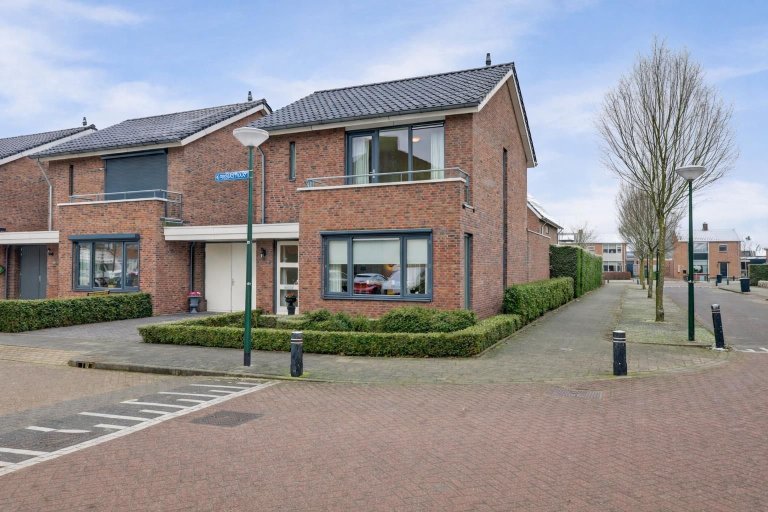 Foto van Fresiastraat 25, Wijk en Aalburg