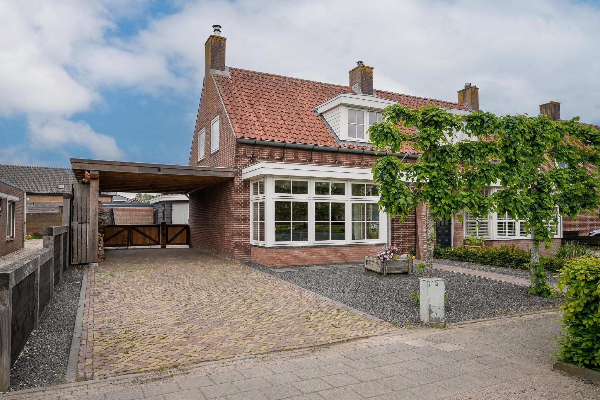 Foto van Berenhoeksestraat 37, Wijk en Aalburg