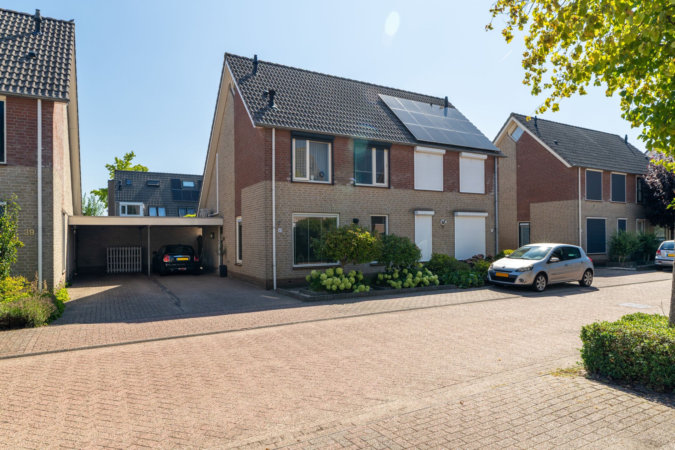 Foto van Vroonhoeve 41, Wijk en Aalburg