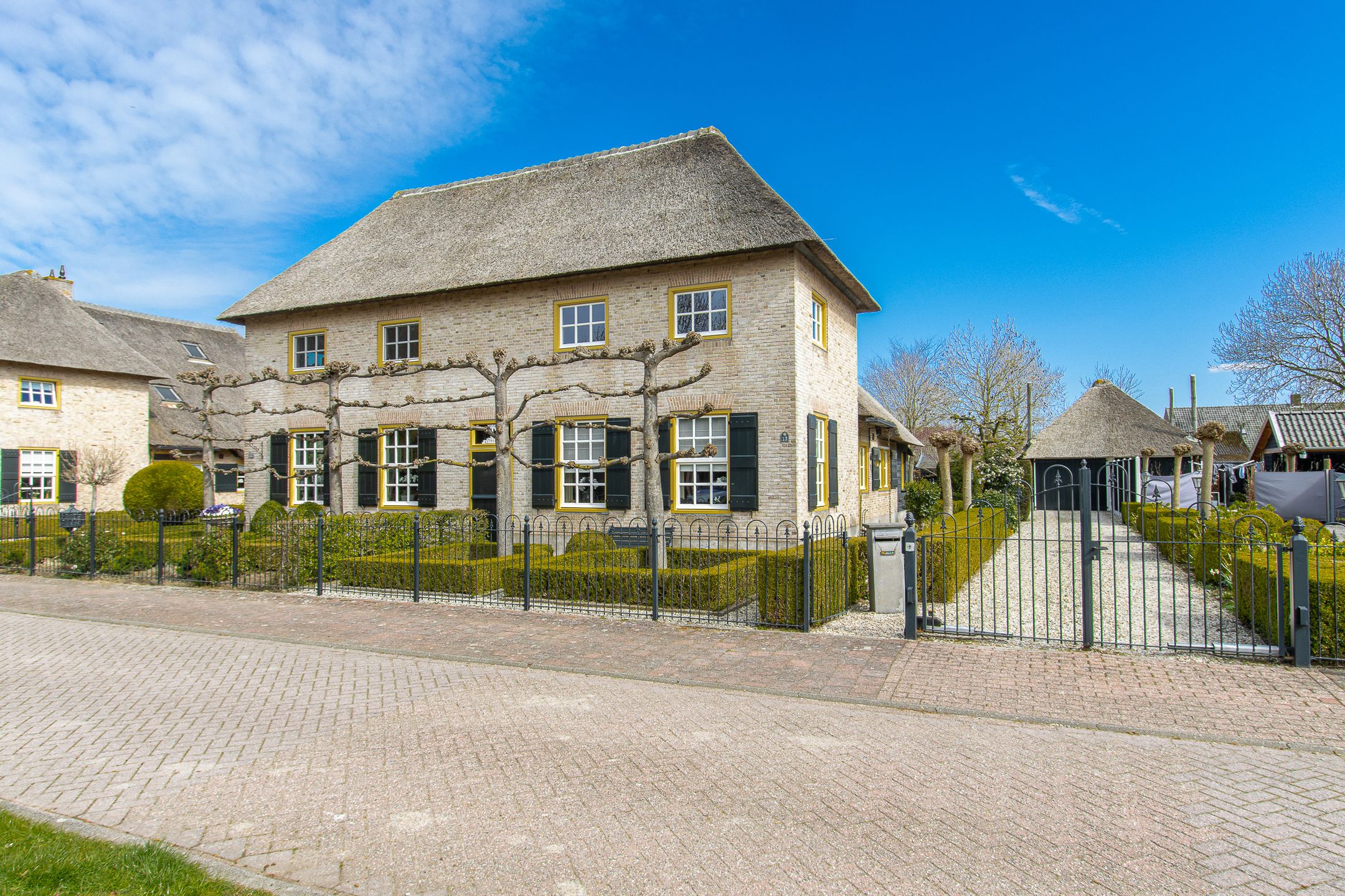 Foto van Uithof 13, Wijk en Aalburg