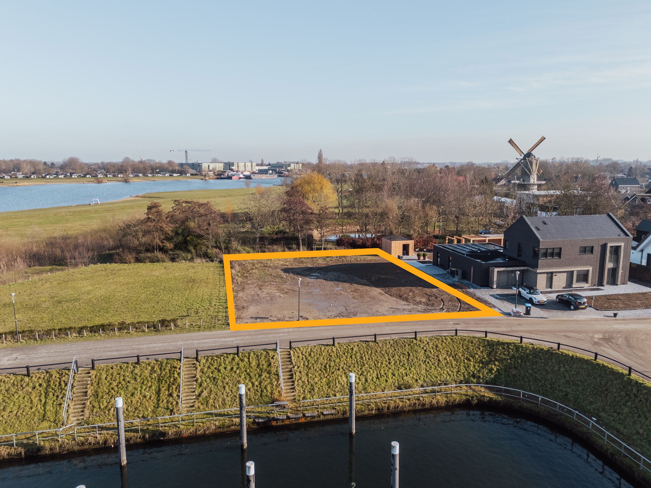 Foto van Waterfront 24, Veen