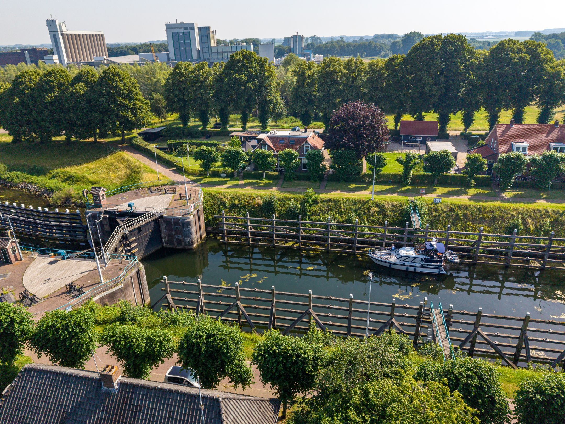 Foto van Wilhelminasluis 9, Andel