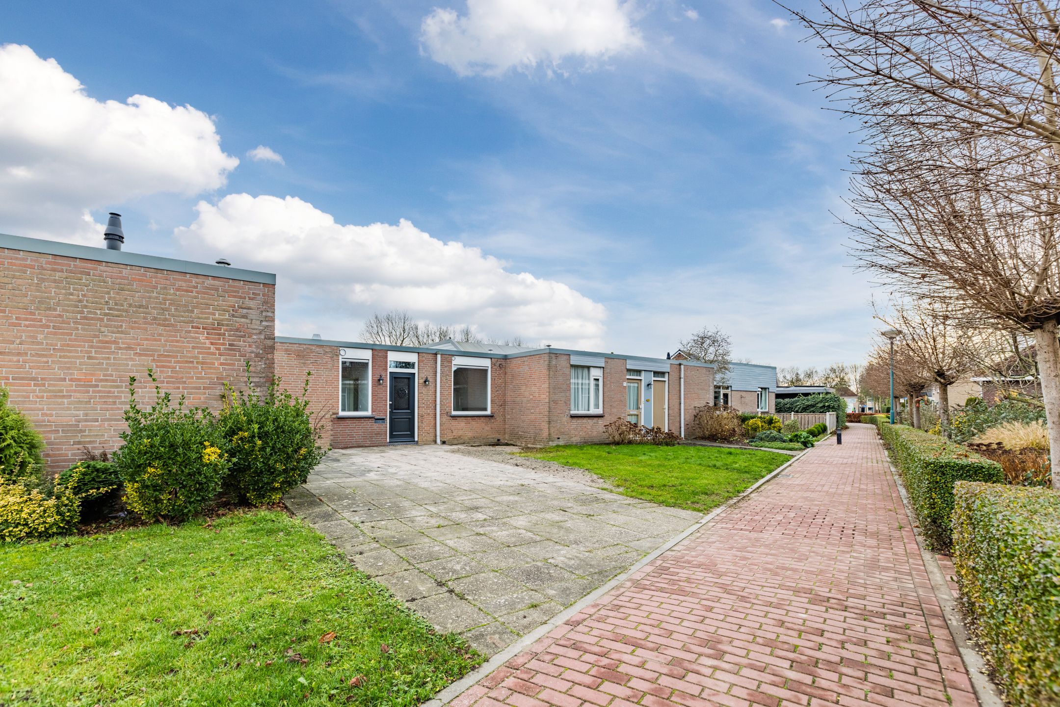 Foto van den Bogerd 14, Rijswijk (NB)