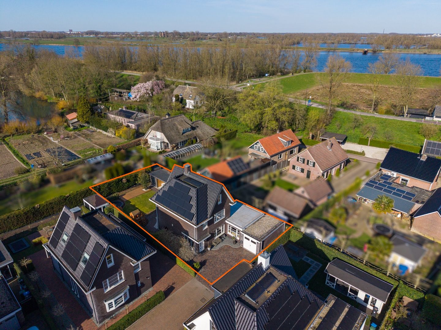 Foto van De Klompenmaker 12, Rijswijk (NB)