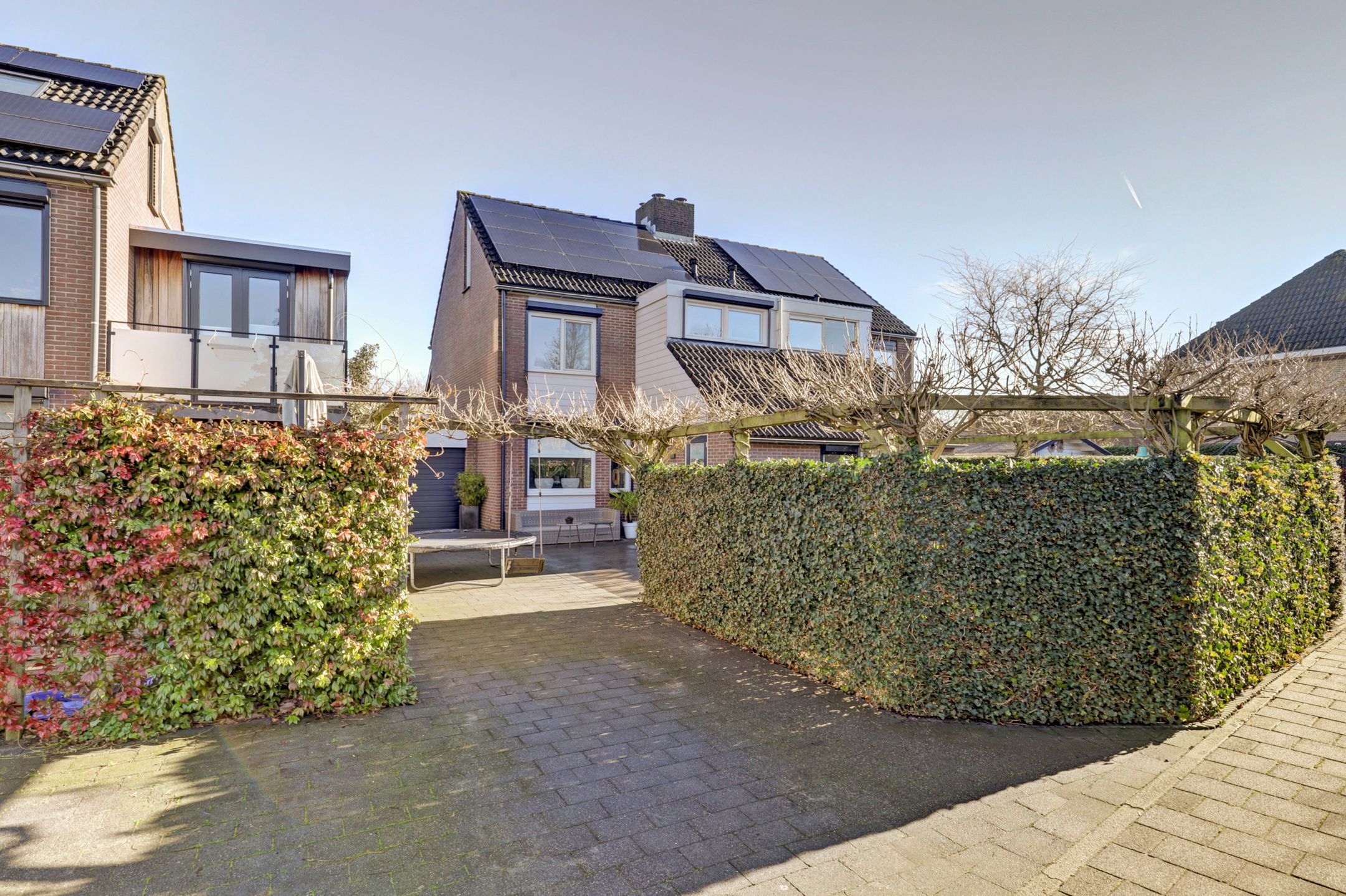 Foto van Van Limburg Stirumstraat 45, Almkerk