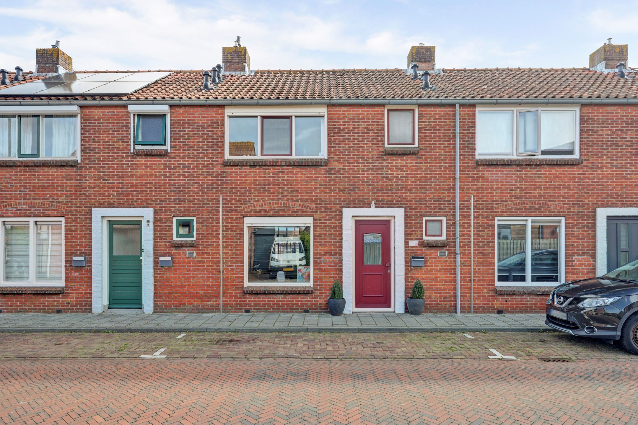 Foto van Burg. Langebeekestraat 24, Arnemuiden