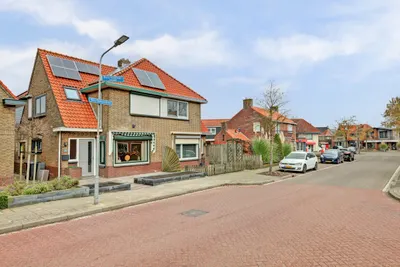 Foto van Burg Elenbaasstraat 12, Kruiningen