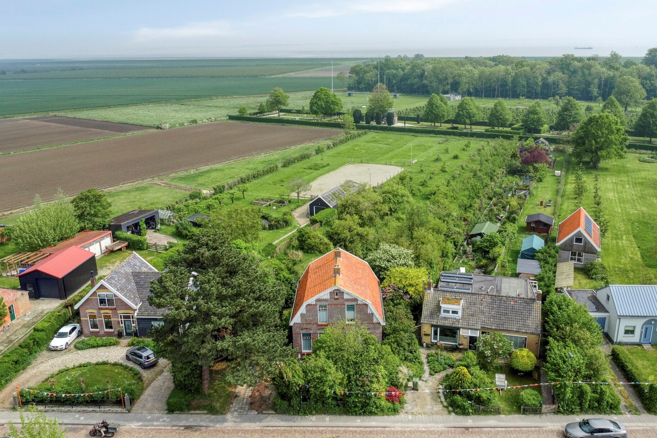 Foto van Langeviele 52, Ellewoutsdijk