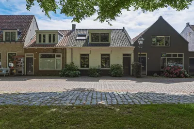 Foto van Dorpsplein 15, Nisse