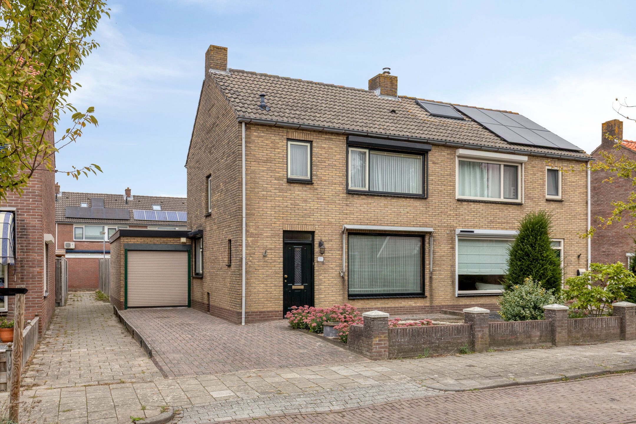 Foto van Laustraat 27, 's-Heerenhoek