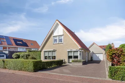 Foto van De Winterstraat 1, 's-Heerenhoek