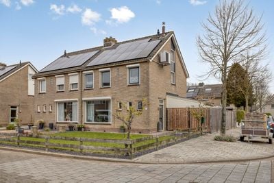 Foto van Middelgatstraat 2, Lewedorp
