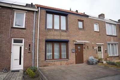 Foto van Mr. J.E. Risseeuwstraat 3, Oostburg
