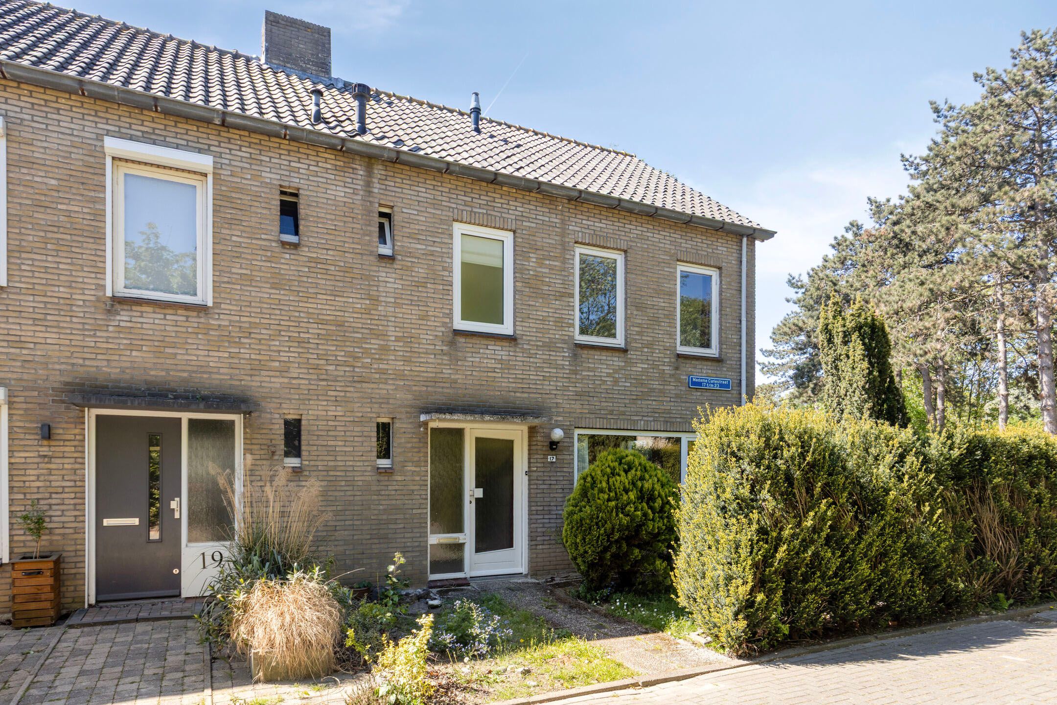 Foto van Madame Curiestraat 17, Terneuzen