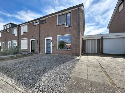 Foto van Clivialaan 25, Hoek Geschakelde woning