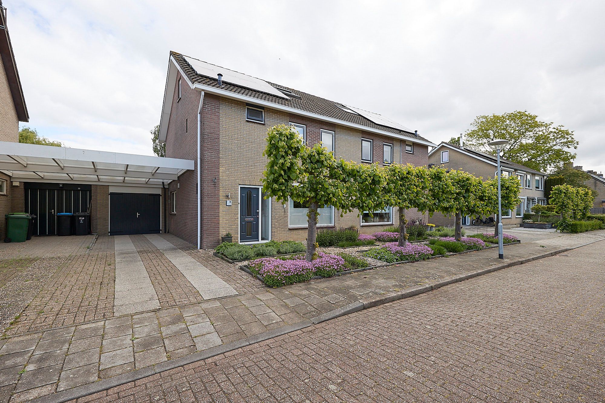 Foto van Gladiolenlaan 8, Hoek