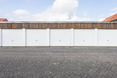 Foto van Achterweg 3, Philippine garagebox