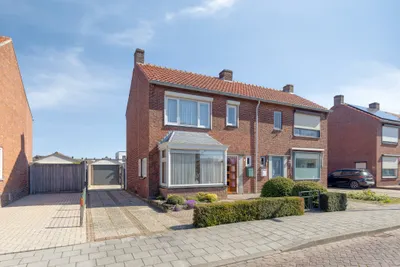 Foto van Burg. IJsebaertstraat 10, Sint Jansteen