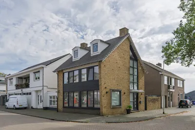 Foto van Abraham de Haanstraat 18, Bergen op Zoom Geschakelde woning