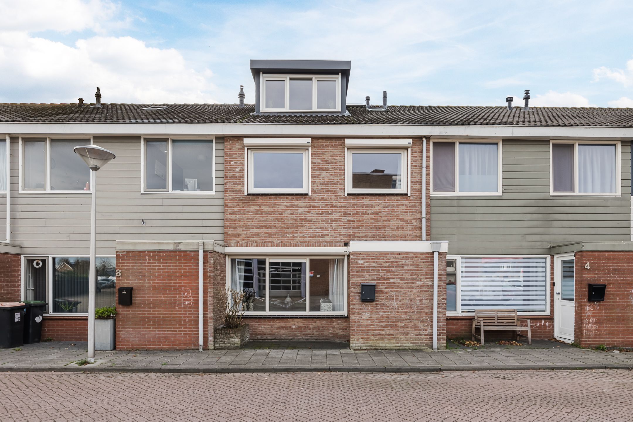 Foto van Van Bredastraat 6, Steenbergen (NB)