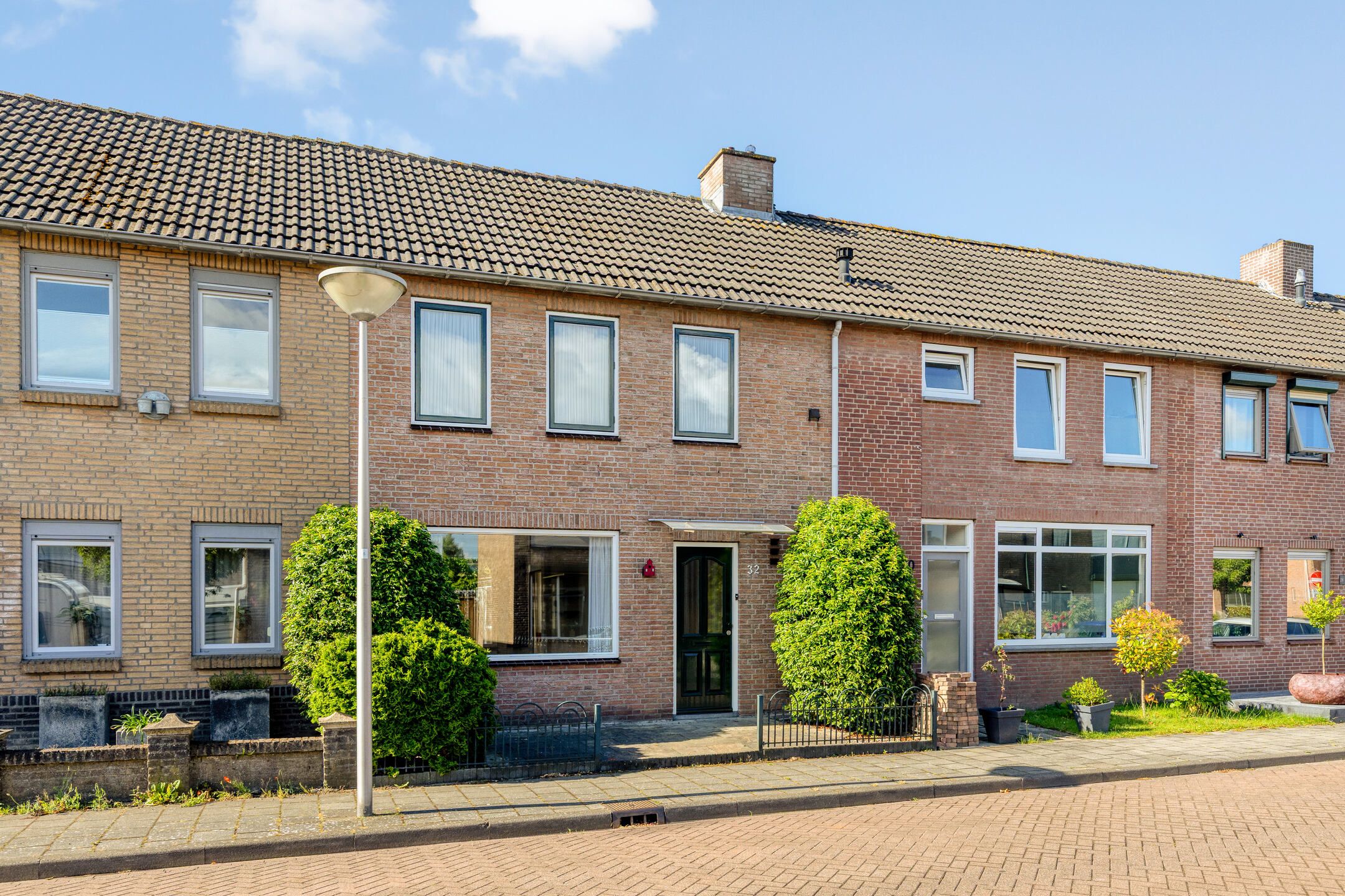 Foto van Anjerstraat 32, Steenbergen (NB)