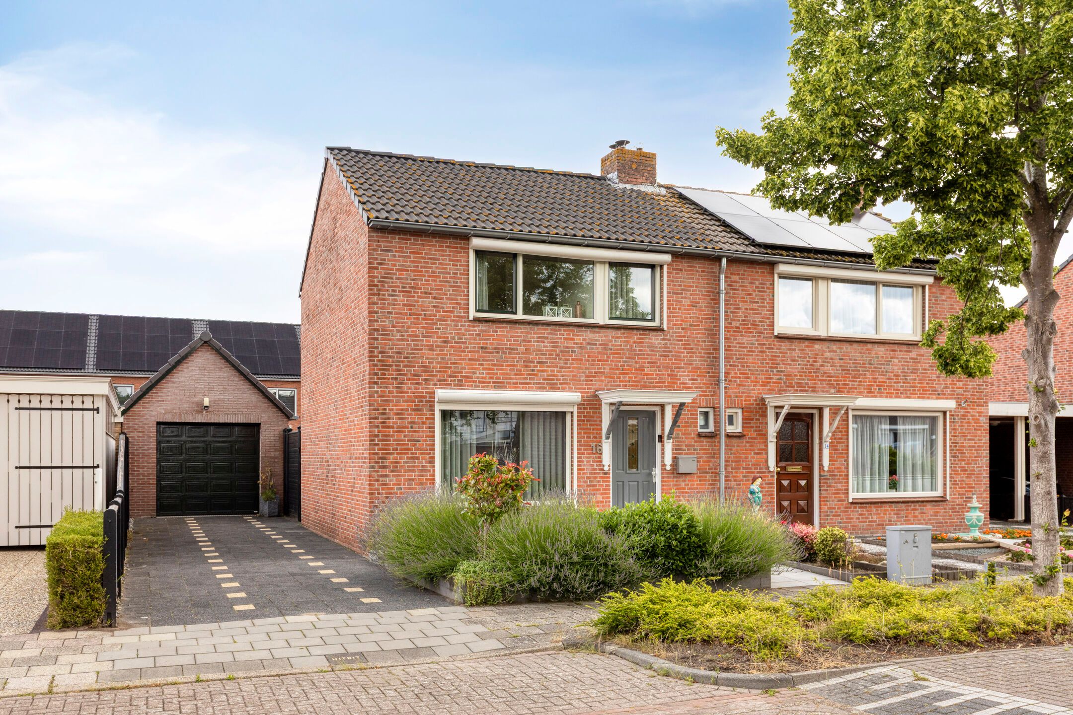 Foto van Bachstraat 16, Halsteren