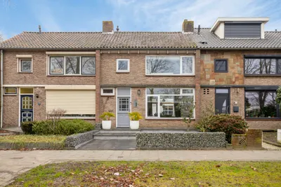 Foto van Burgemeester Elkhuizenlaan 68, Halsteren