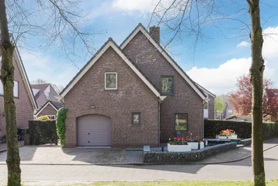 Foto van Walnoot 2, Halsteren