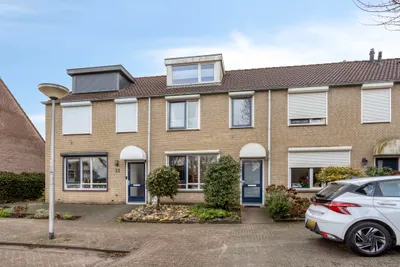 Foto van Iepenlaan 35, Halsteren