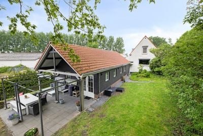 Foto van Bloemendijk 4, Dinteloord