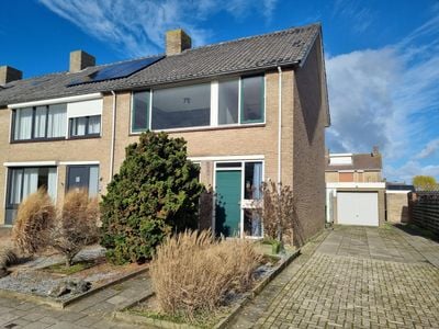 Foto van Machteld van Gelrestraat 58, Tholen Woonhuis