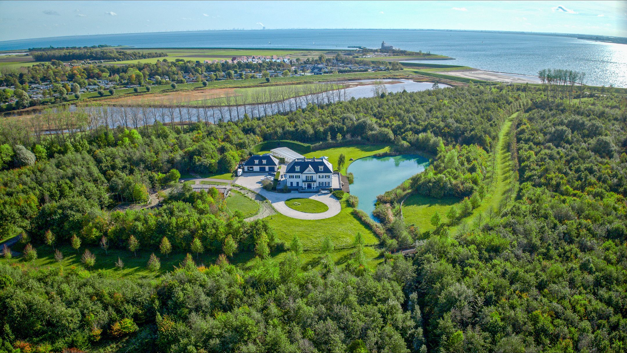 Foto van Lindelaan 1, Sint-Maartensdijk
