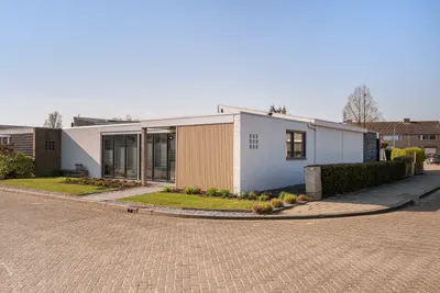 Foto van Anna van Bourgondiëstraat 14, Sint-Annaland