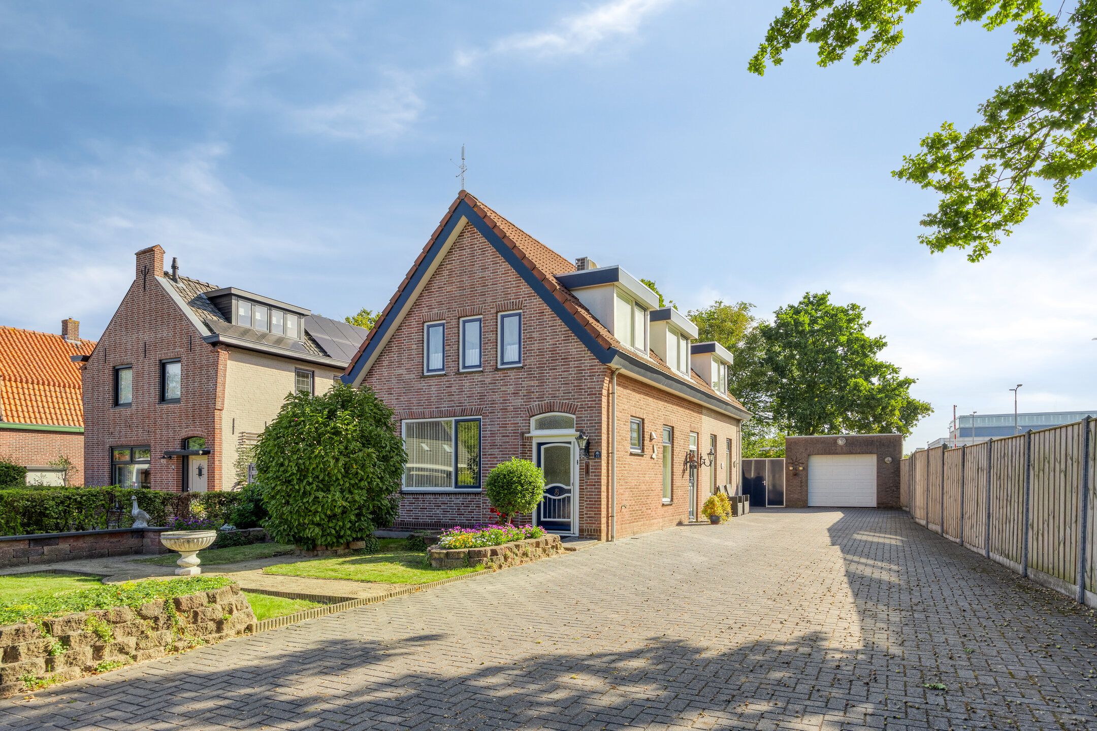 Foto van Heerma van Vossstraat 13, Roosendaal