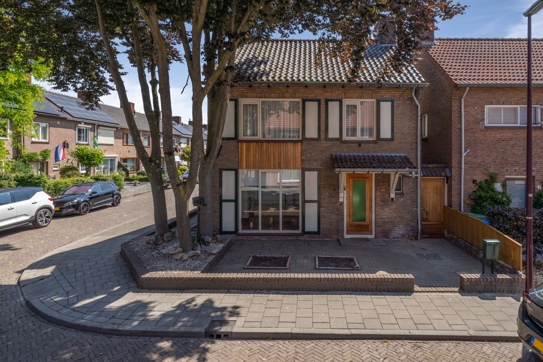 Foto van Lijsterbesstraat 1, Oudenbosch