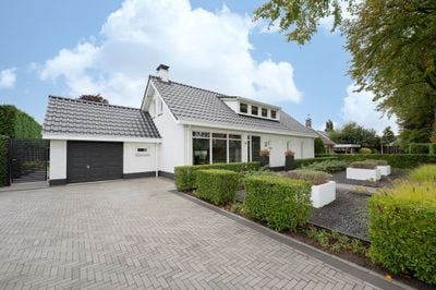 Foto van Bovenstraat 48, Hoeven