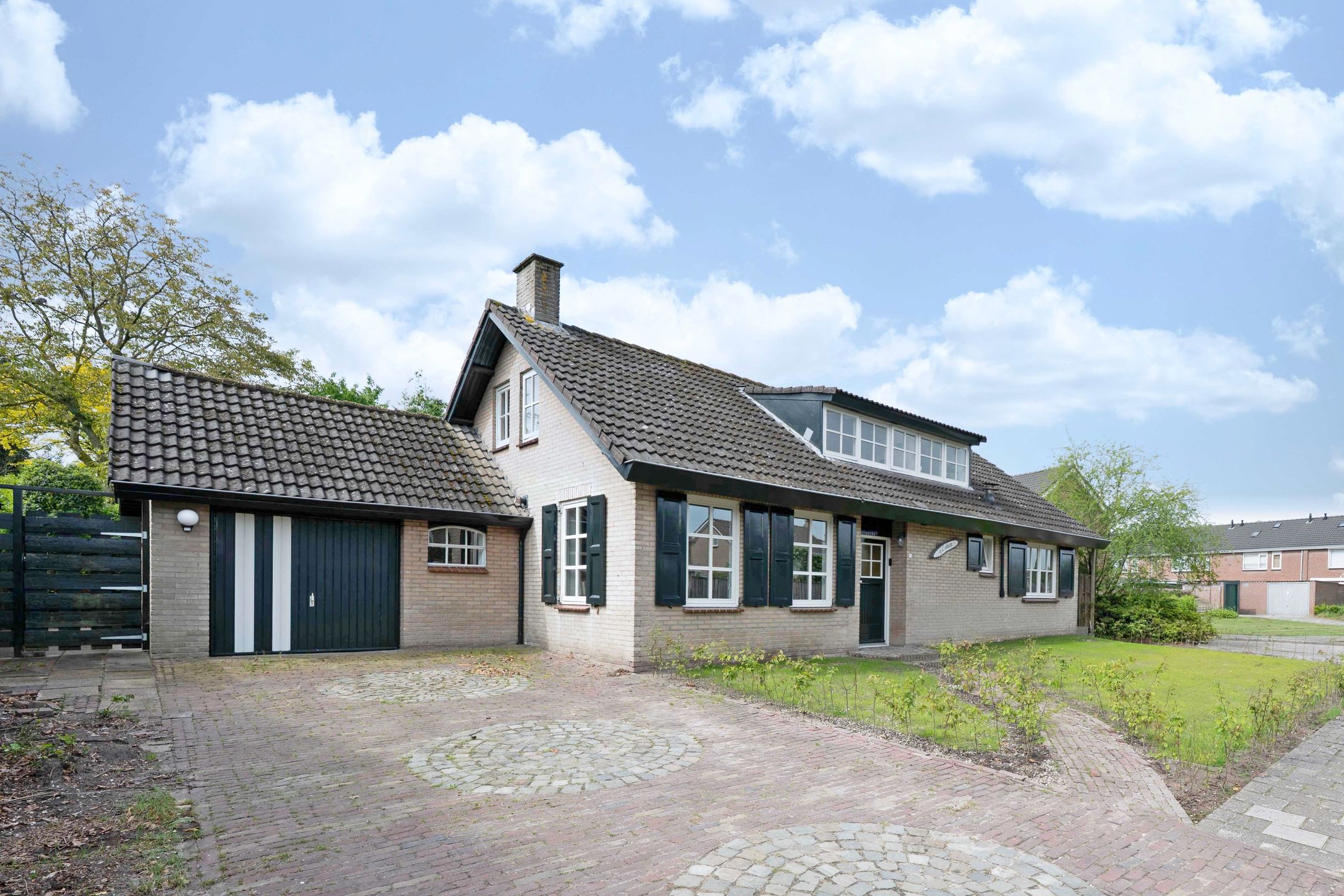 Foto van Arnoutlaan 3, Hoeven