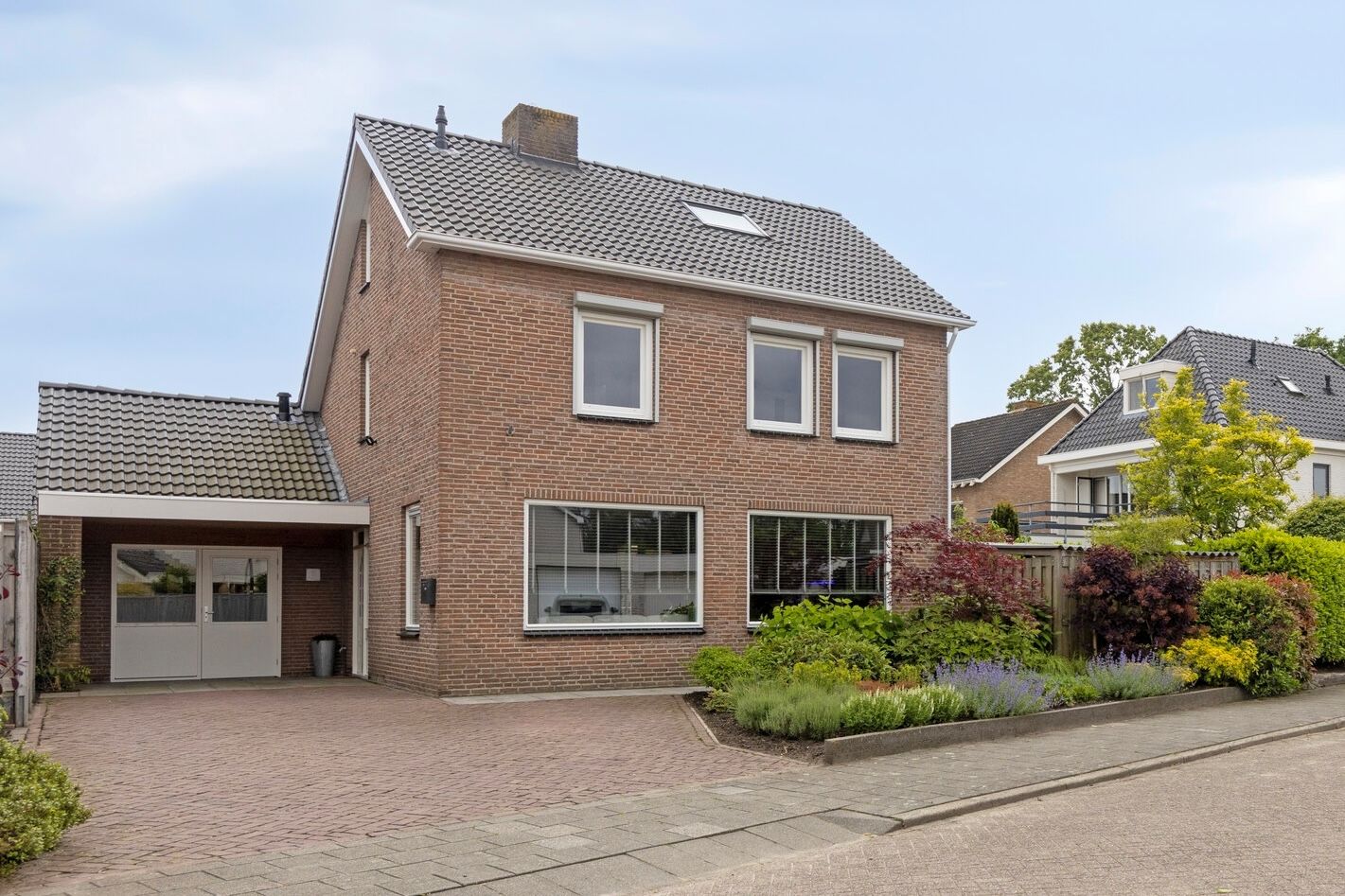 Foto van Wezemaal 15, Hoeven