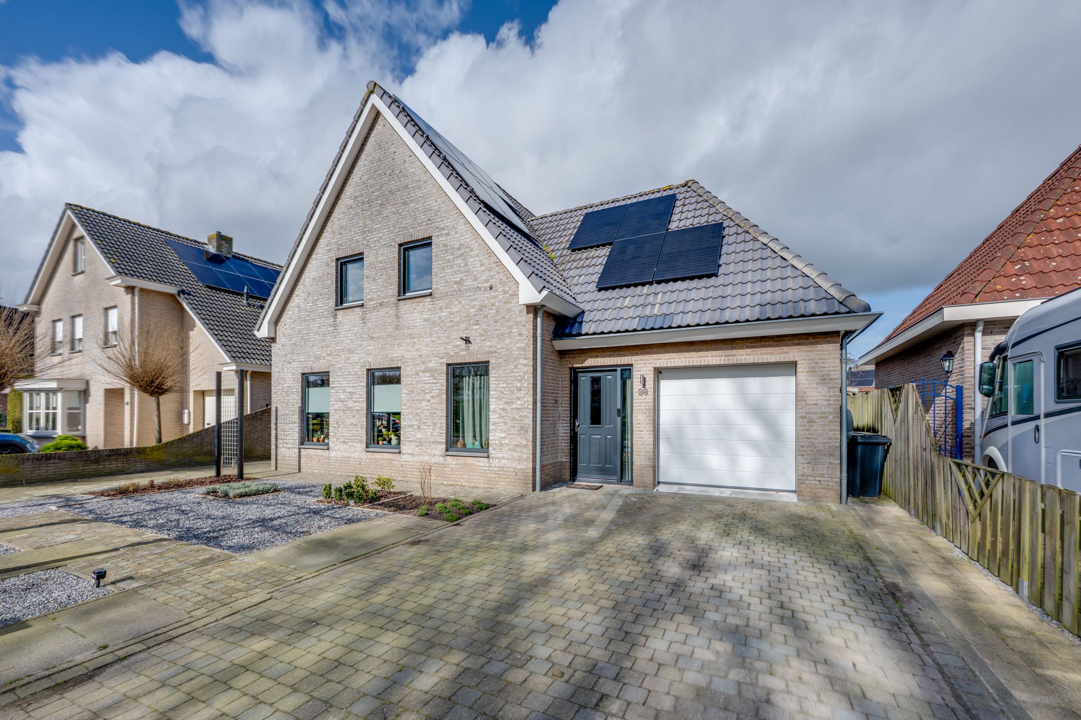 Foto van Achter 't Hof 38, Hoeven
