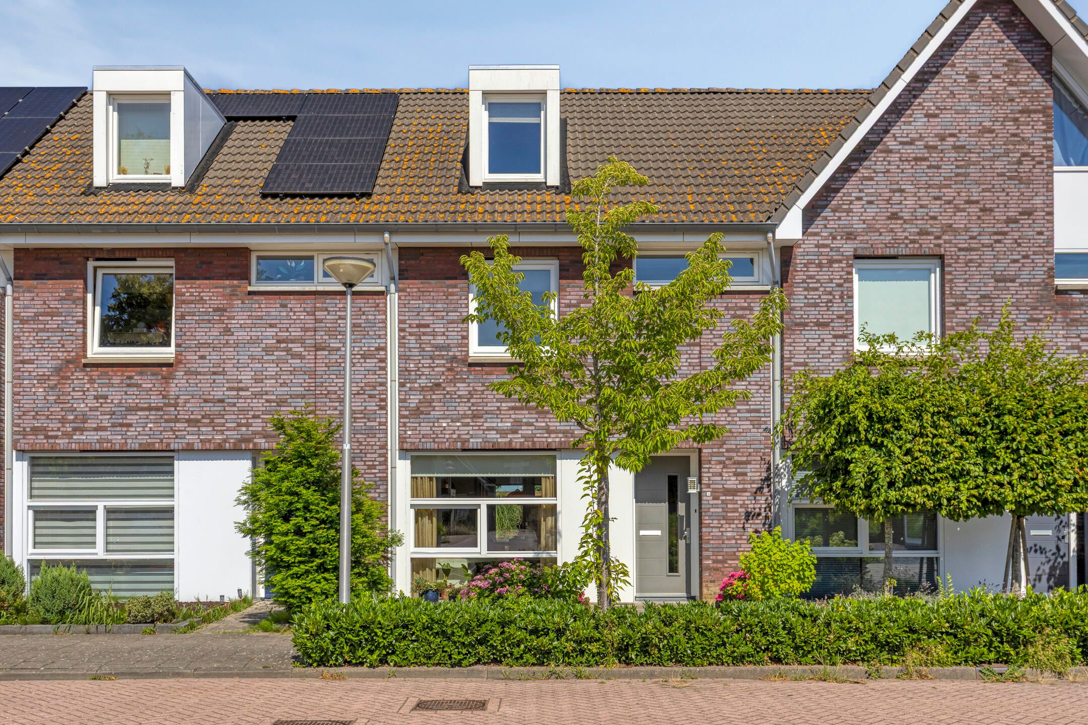 Foto van Engels Dorp 24, Kruisland