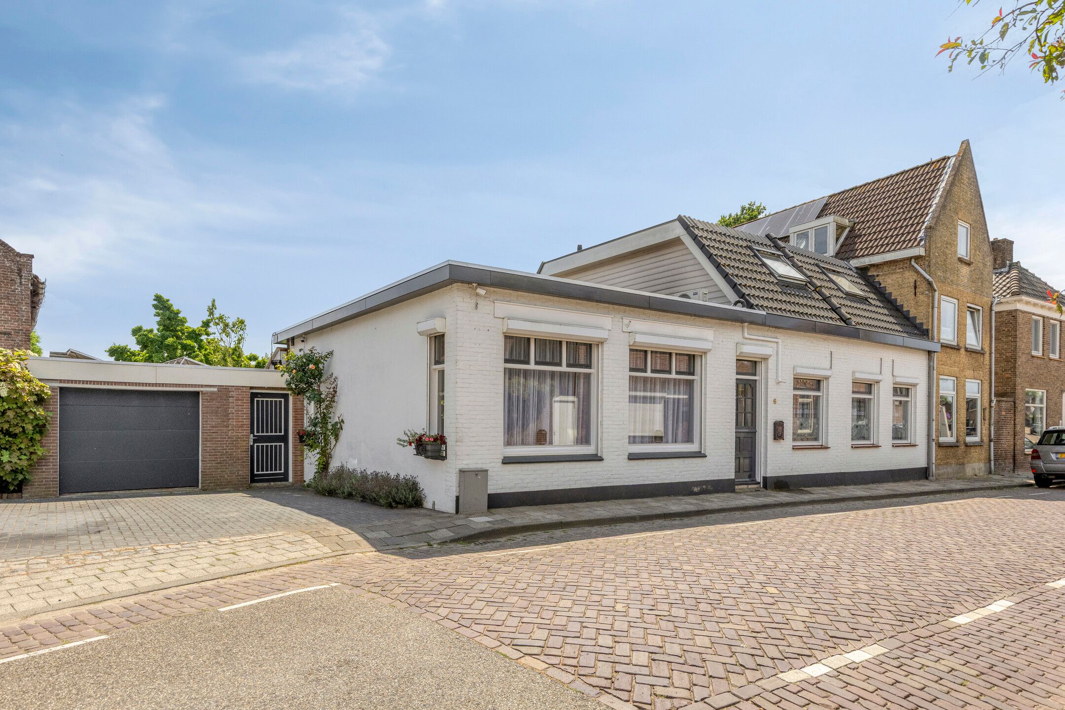 Foto van Molenstraat 6, Standdaarbuiten
